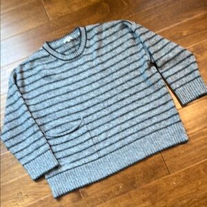 Max Studio “London” sweater. Size L